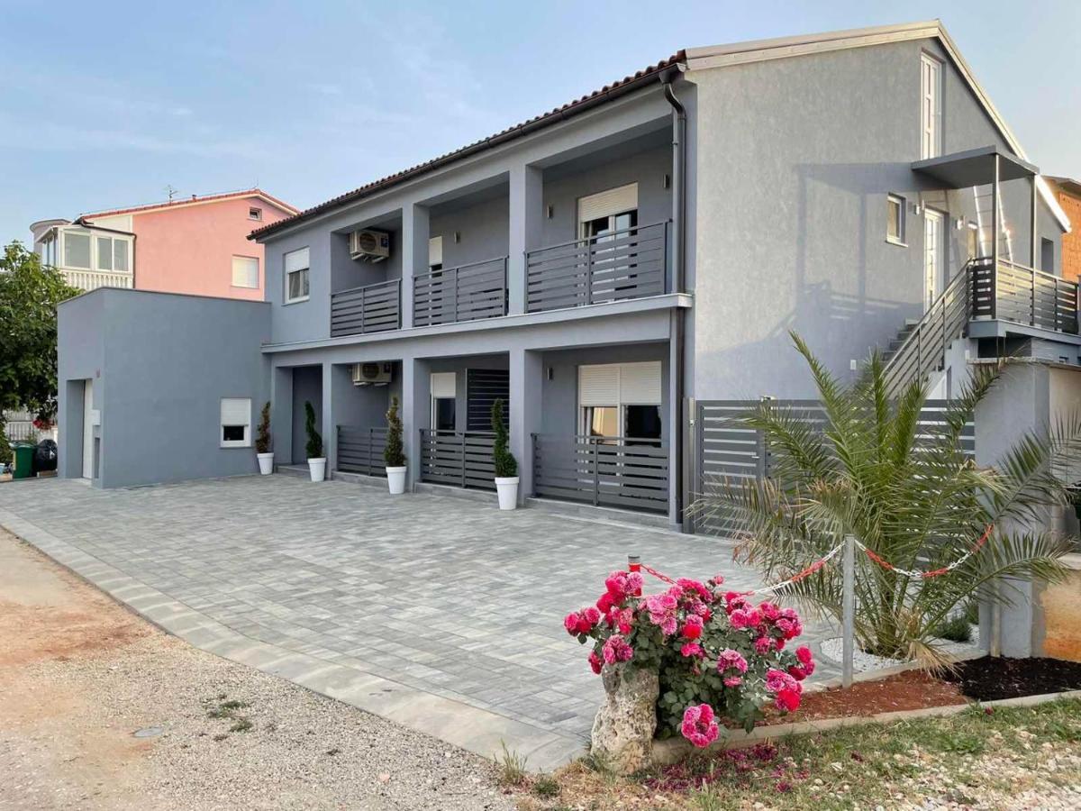 Villa Maleo Medulin Exterior photo