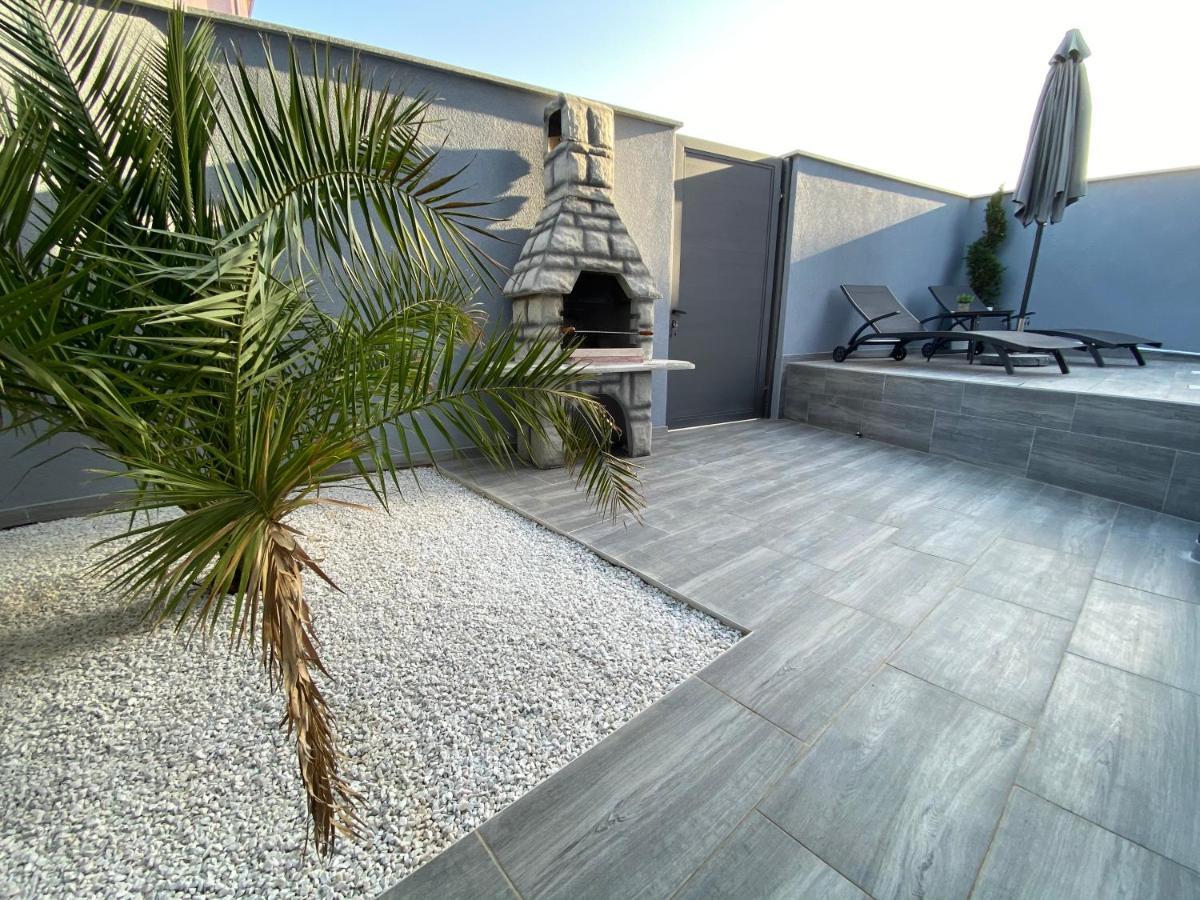 Villa Maleo Medulin Exterior photo
